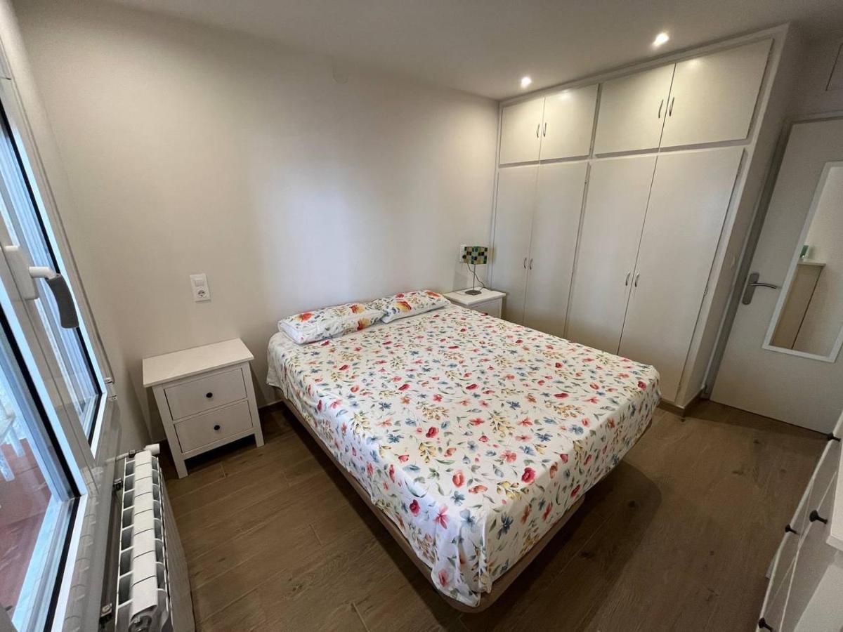 Apartamento En La Playa. Free Parking. Free Wifi L' Escala Kültér fotó