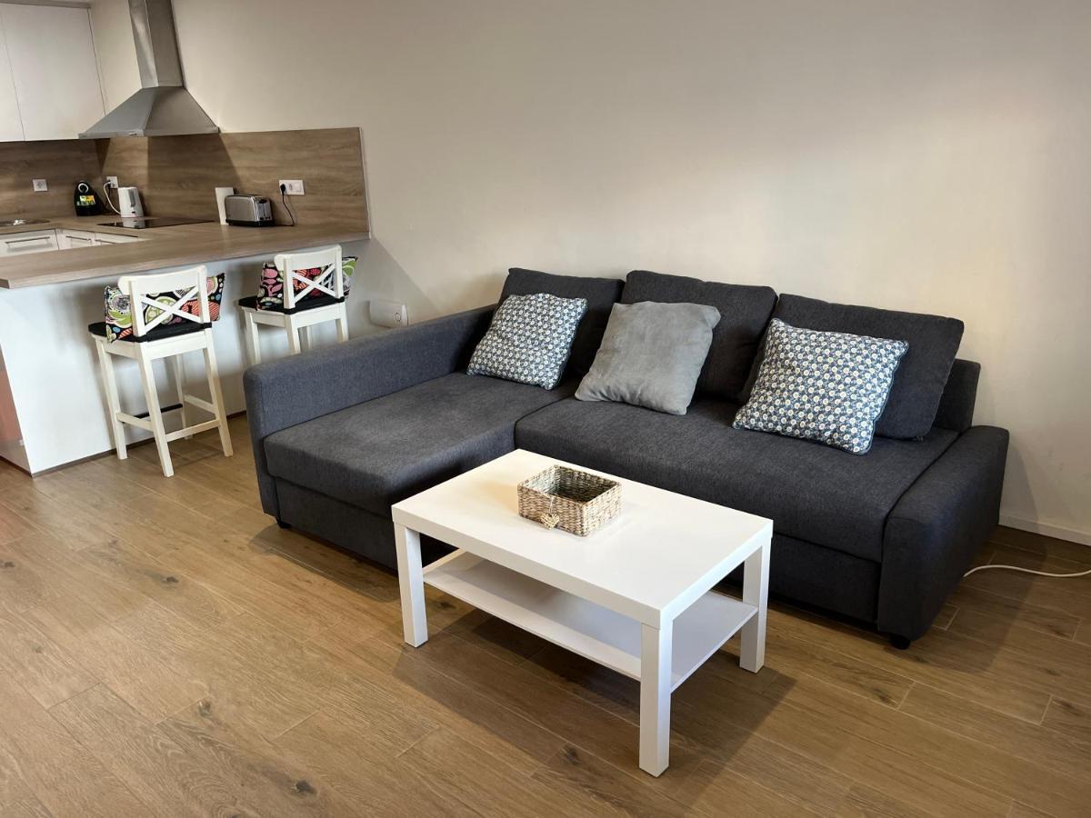 Apartamento En La Playa. Free Parking. Free Wifi L' Escala Kültér fotó
